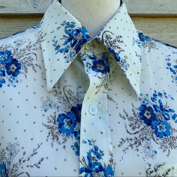 True Vintage 70s Macro Floral Print Wide Collar Short Sleeve Button Down Shirt - Picture 8 of 16